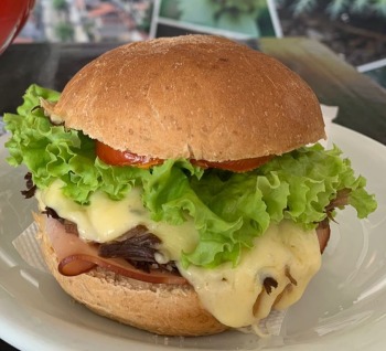 LANCHES QUENTES